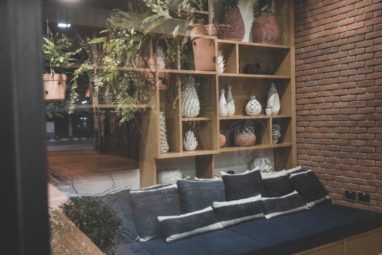 Stay Thapae Hostel Chiang Mai Exterior foto